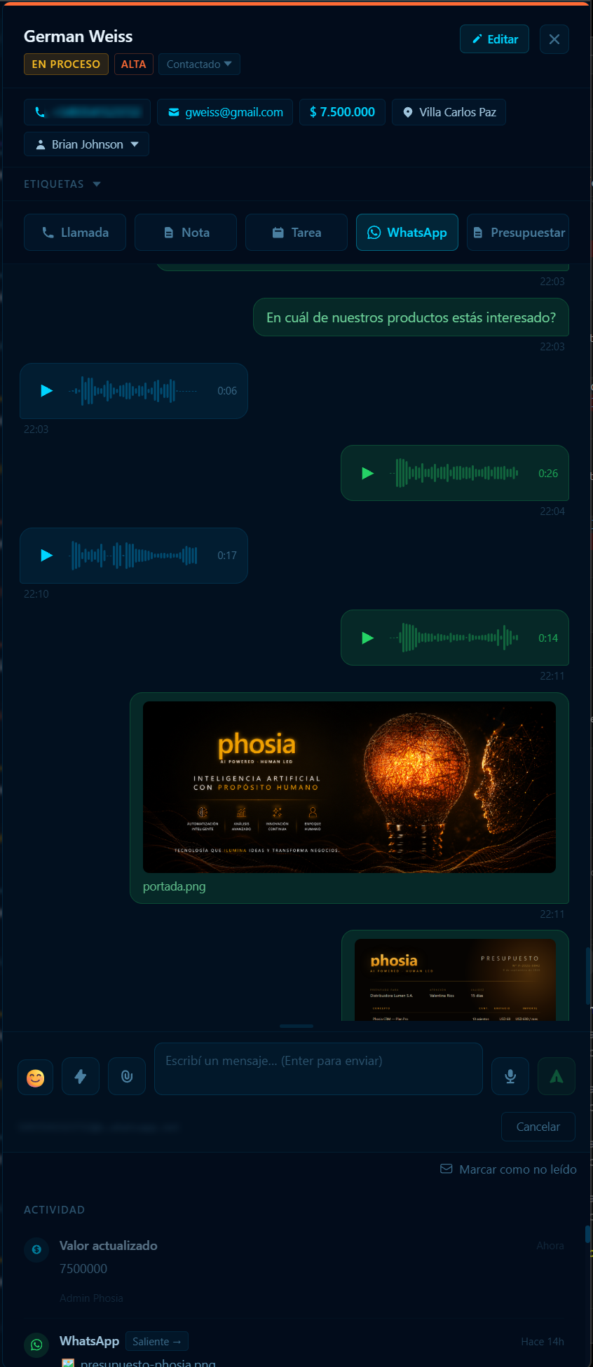 Conversación completa dentro de Phosia con mensajes de voz, archivos adjuntos y contexto del contacto